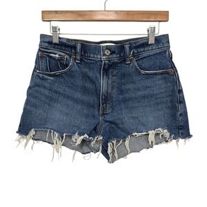 Abercrombie & Fitch The Mom Jeans Short Mid Rise Denim Distressed Frayed Size 4